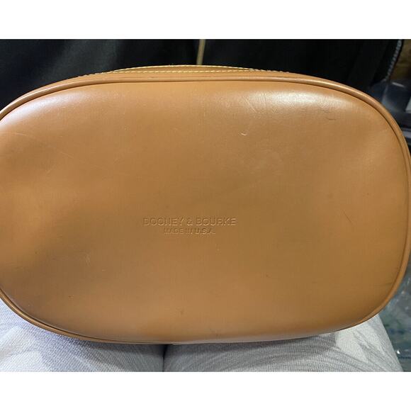 Dooney & Bourke VINTAGE T307, N°362308, made in USA,‎ Tan Small Bucket Bag - Picture 10 of 11